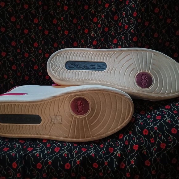 Rare Coach Love Sneakers Pink and Cream - Discontinued - Picture 3 of 3